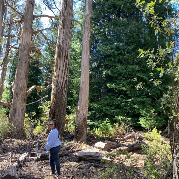 MEET YOUR POSHER, KAHIKI! - Picture 9 of 10